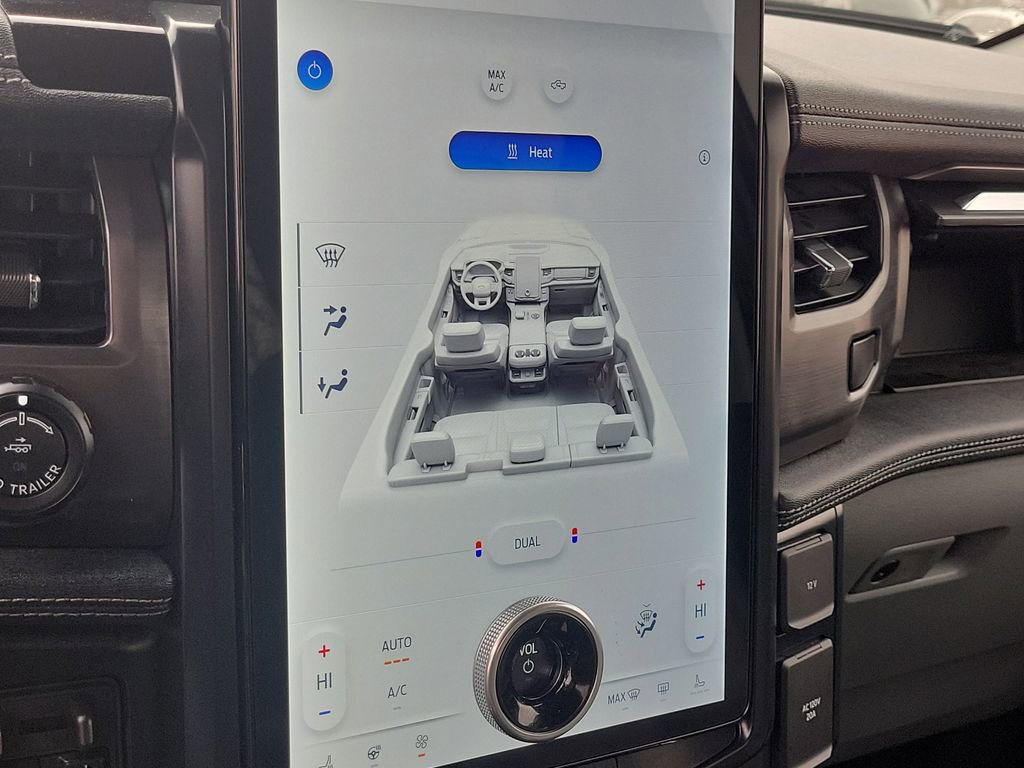 Used 2025 Ford F150 Lightning Flash image 25