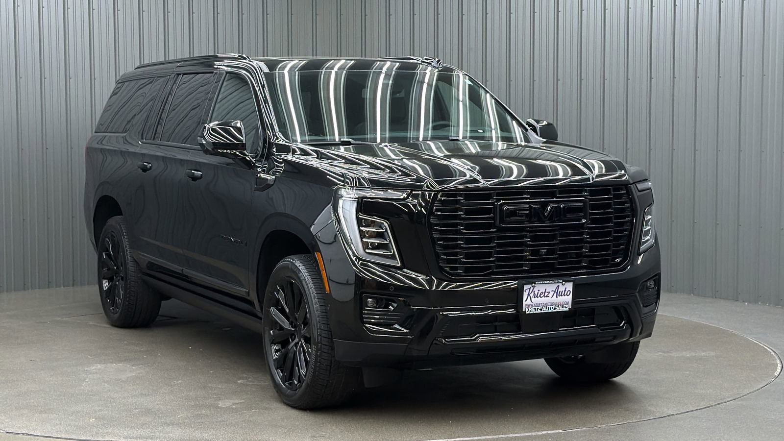 Used 2025 GMC Yukon XL Denali w/ Sun & Power Step Package image 7