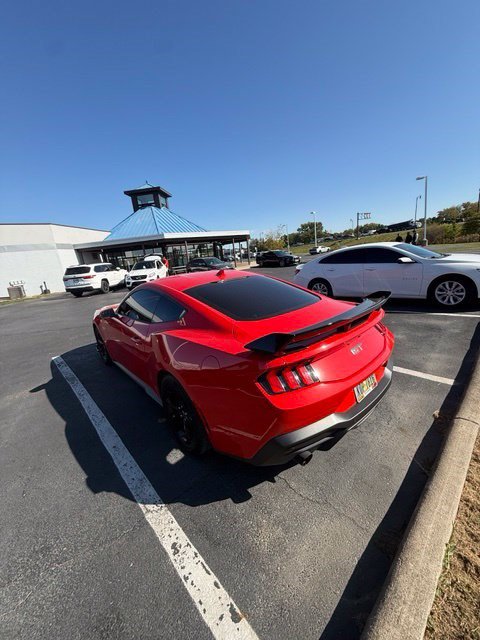 Used 2024 Ford Mustang GT RWD image 9