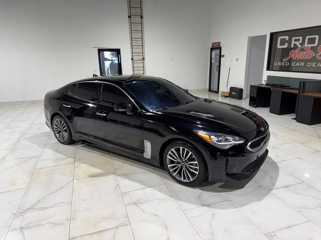 Used 2018 Kia Stinger Premium RWD image 3