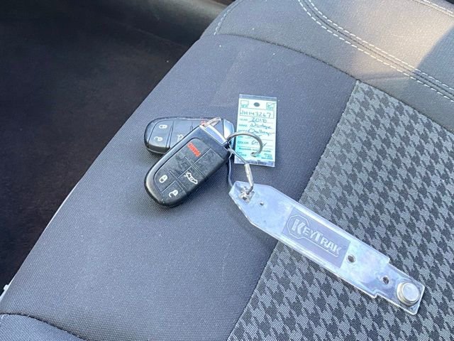 Used 2018 Dodge Challenger SXT w/ Blacktop Package image 28