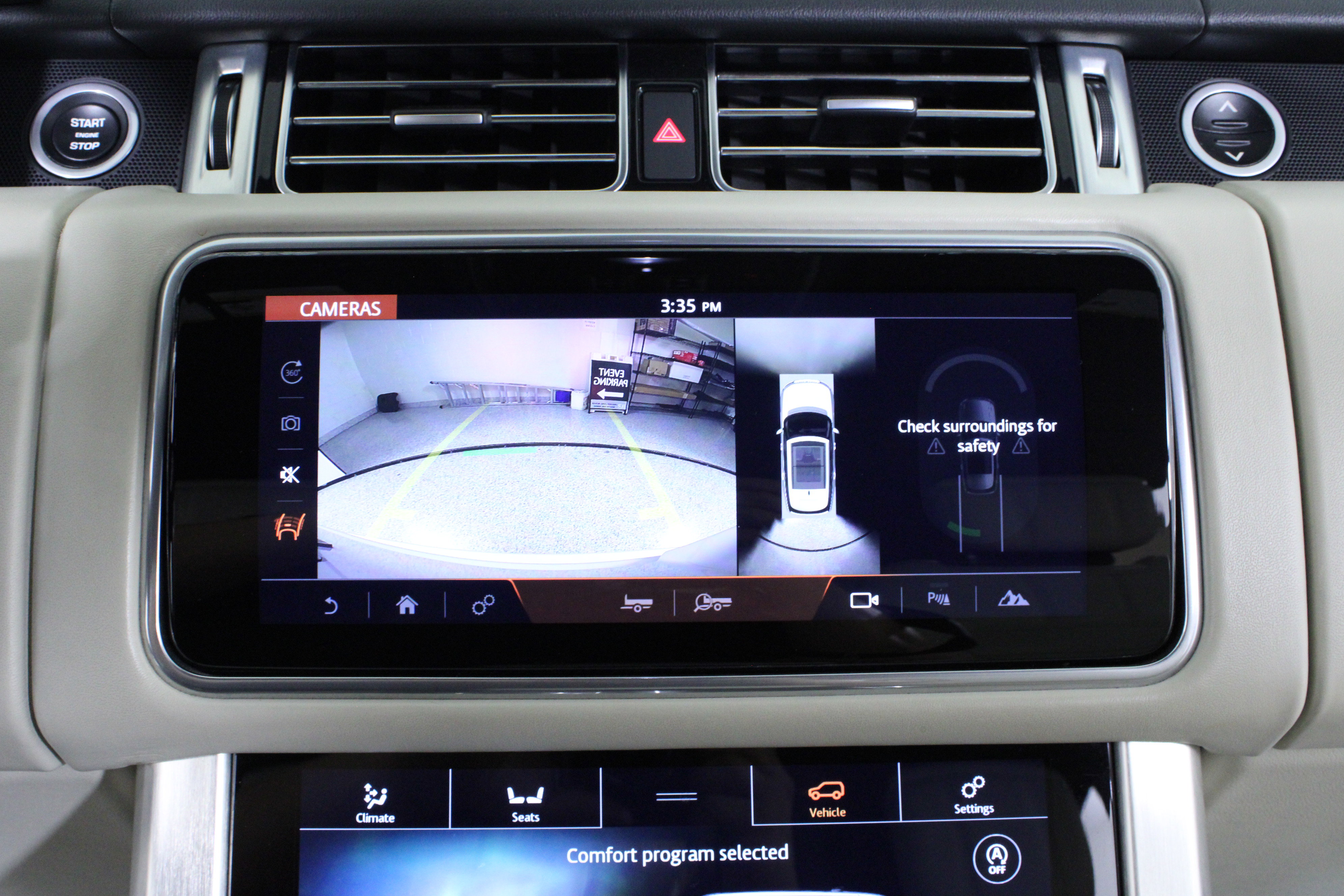 Used 2020 Land Rover Range Rover HSE image 28