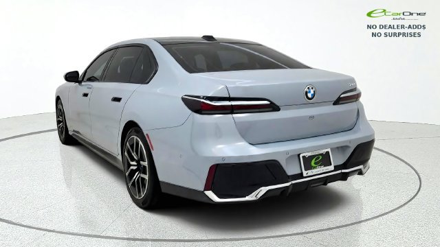 Used 2025 BMW 740i RWD image 6