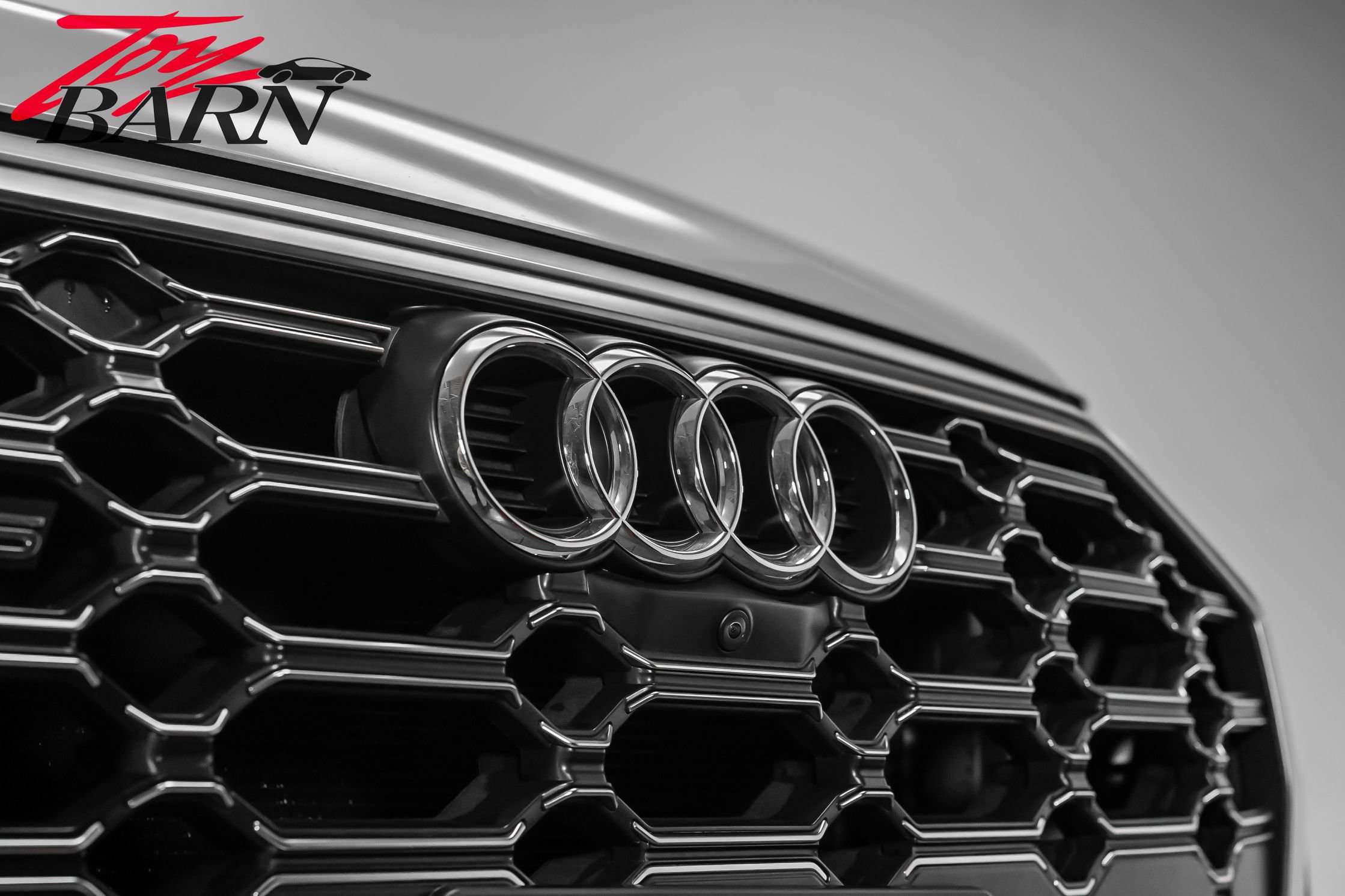 Used 2023 Audi SQ5 Prestige AWD/4WD image 9
