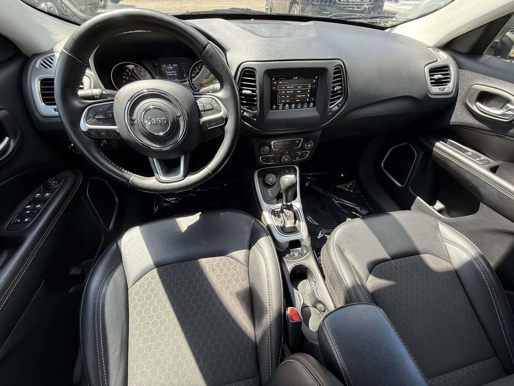 Used 2019 Jeep Compass Latitude AWD/4WD image 13