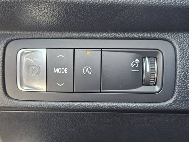 Used 2026 Chevrolet Traverse LT FWD image 21