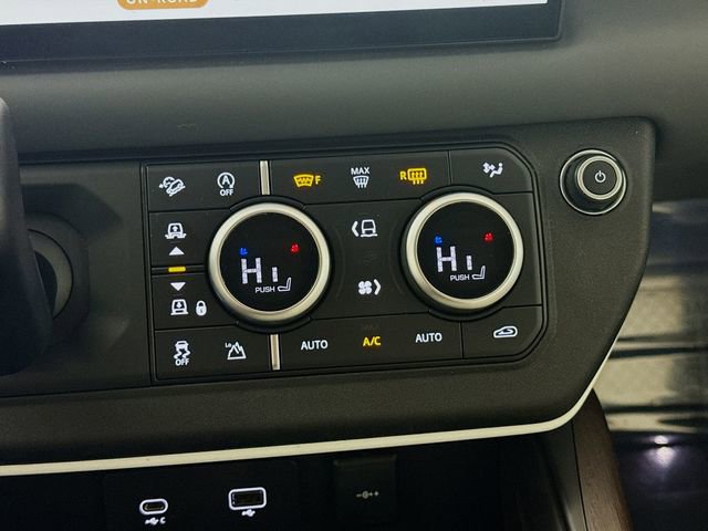 Used 2023 Land Rover Defender 130 First Edition image 15