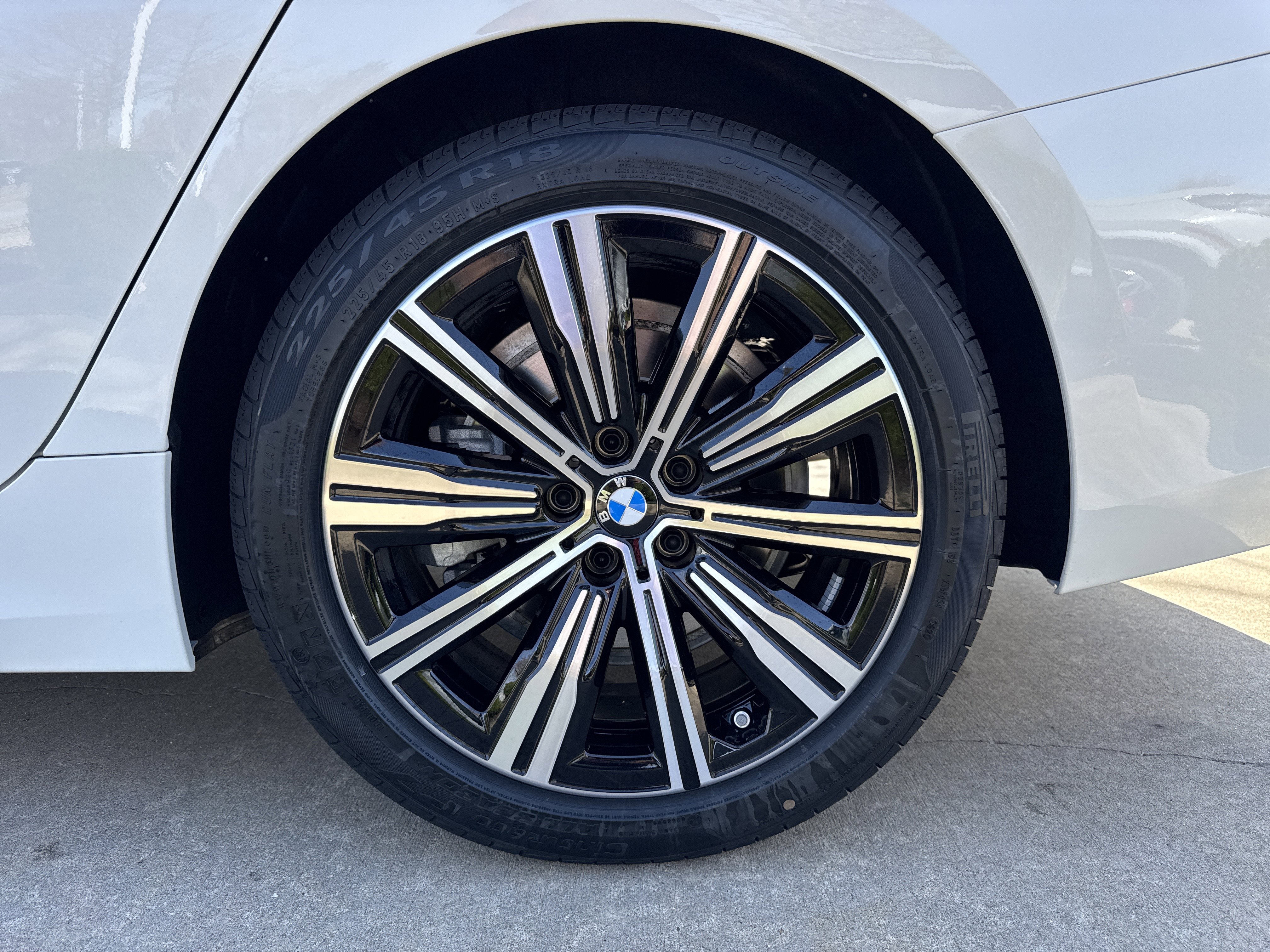 New 2026 BMW 330i Sedan RWD image 25