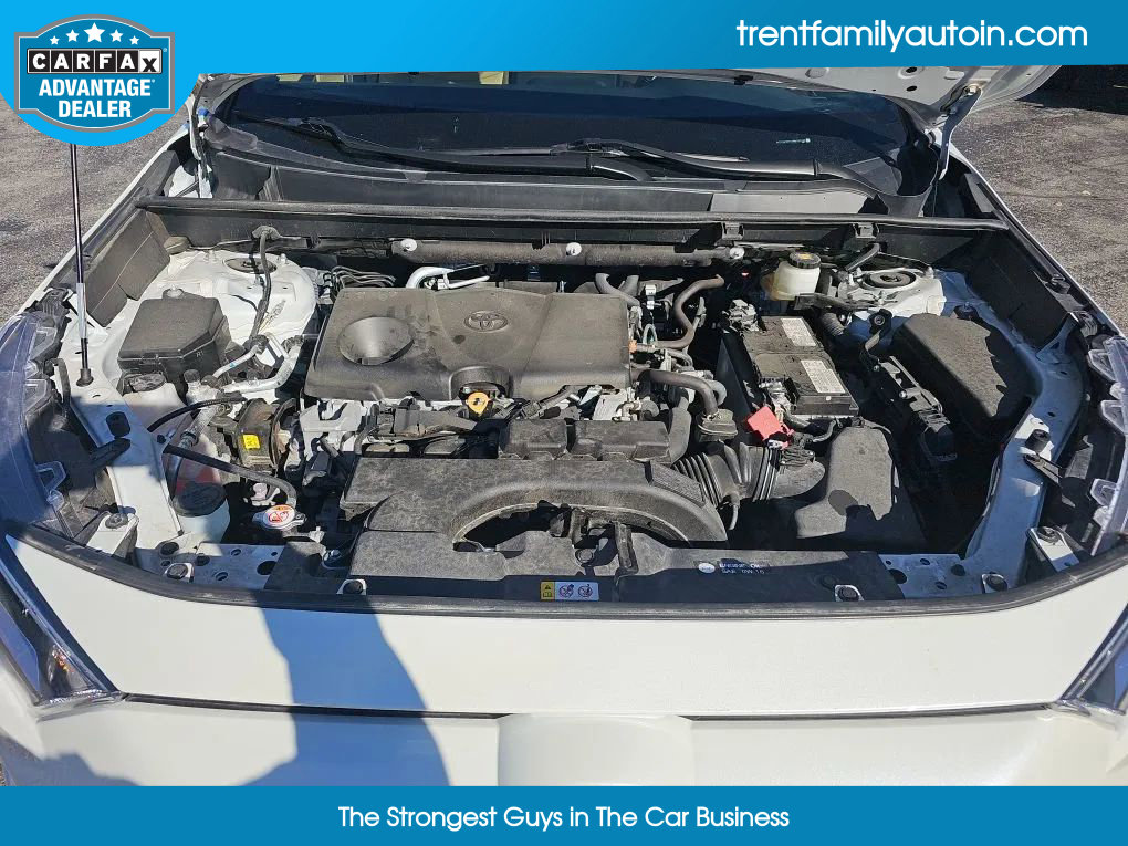 Used 2021 Toyota RAV4 XLE Premium image 12