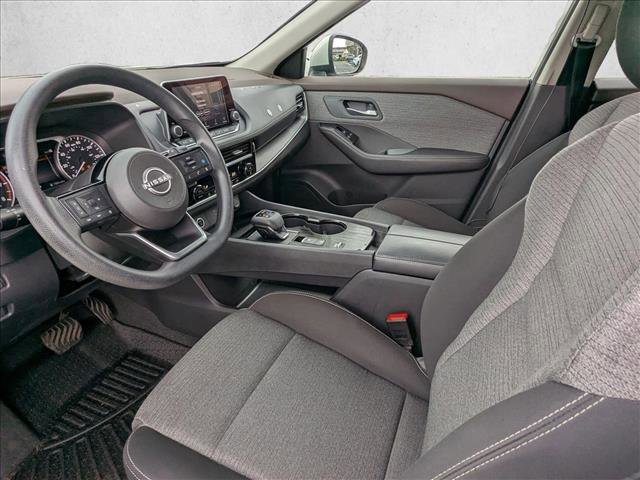 Used 2022 Nissan Rogue SV image 15