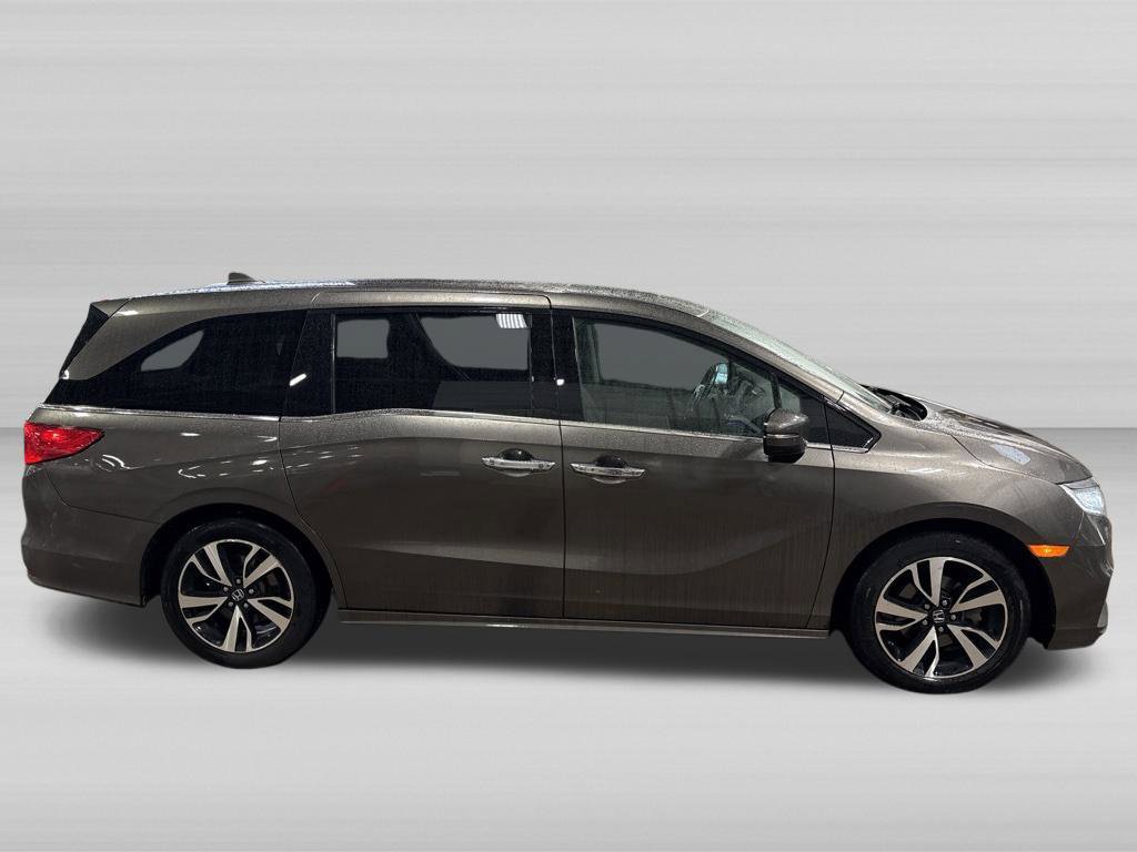 Used 2018 Honda Odyssey Elite image 3