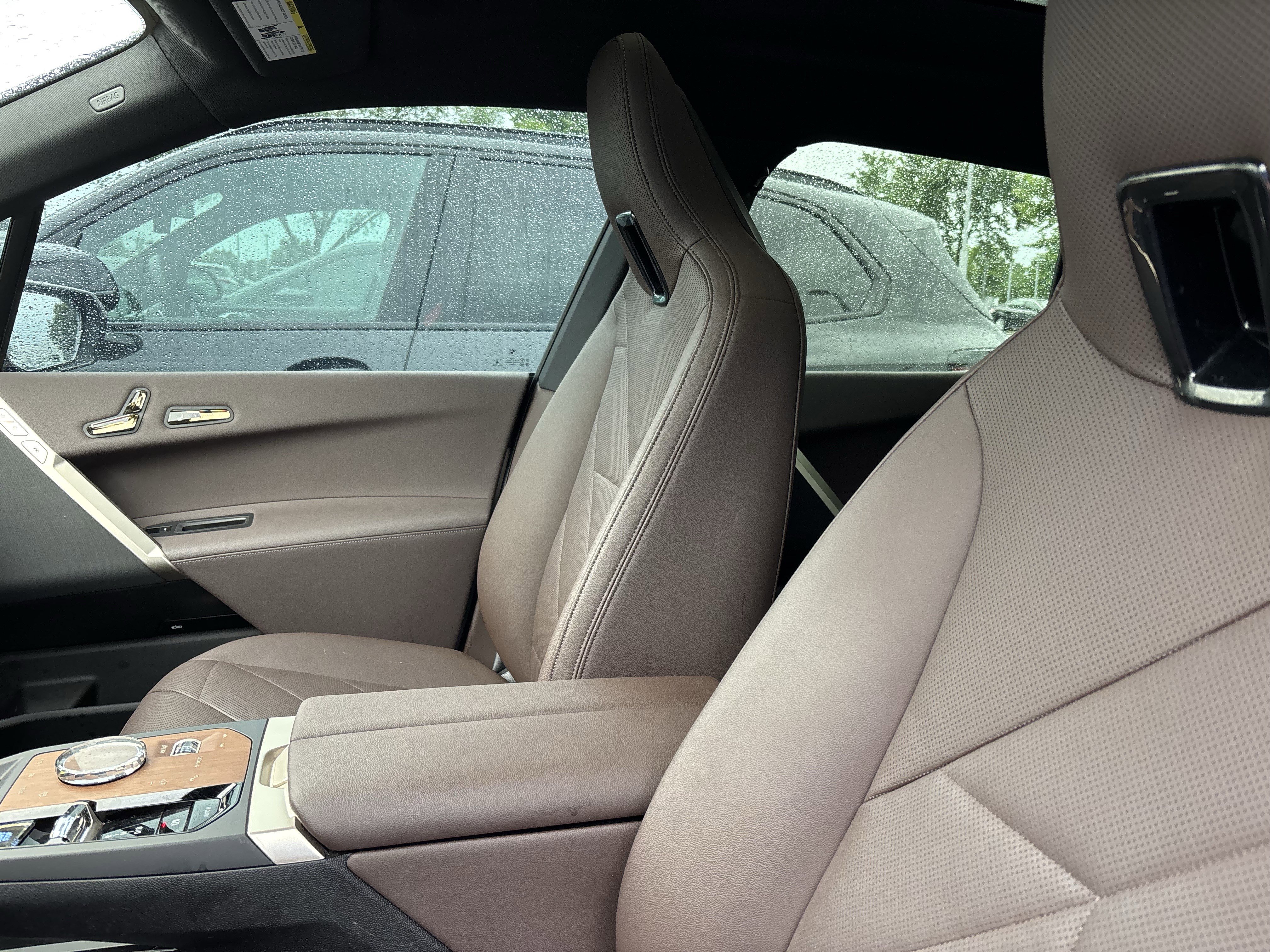 Certified 2024 BMW iX xDrive50 w/ Premium Package AWD/4WD image 37