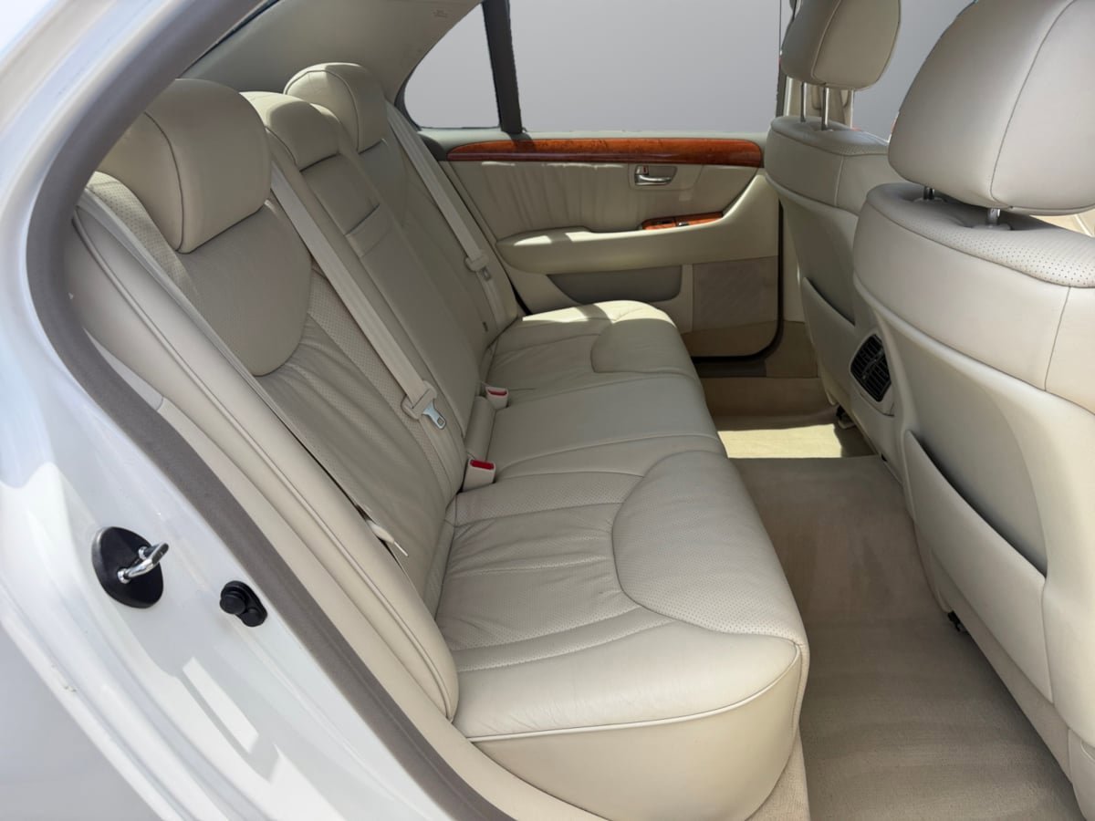 Used 2003 Lexus LS 430 RWD image 18
