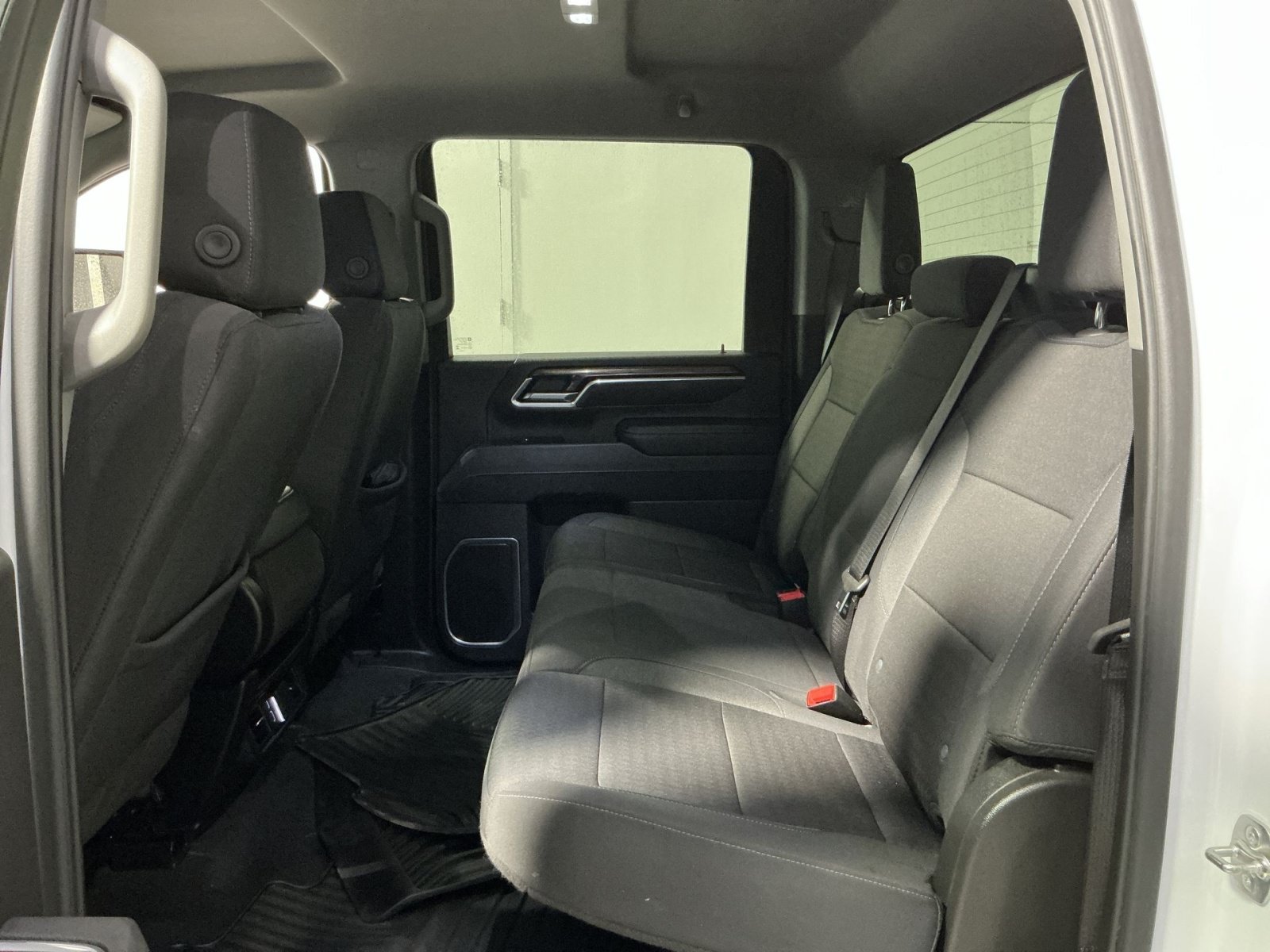 Used 2025 Chevrolet Silverado 2500 LT w/ Convenience Package AWD/4WD image 23