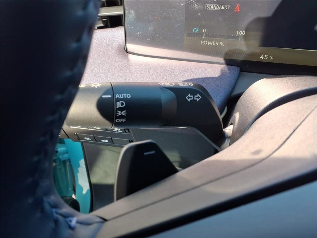 New 2026 Nissan Leaf Platinum+ image 21