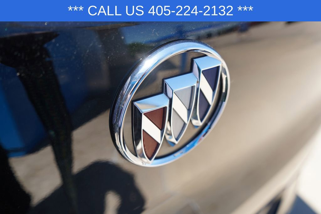 Used 2023 Buick Encore GX Select w/ Sport Touring Package FWD image 5