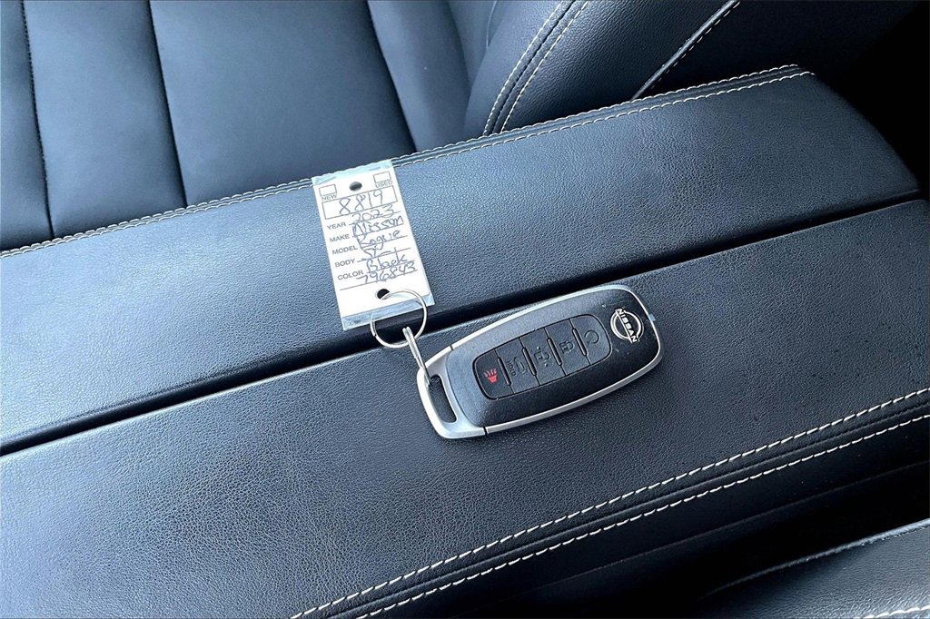 Used 2023 Nissan Rogue SL w/ SL Premium Package image 34