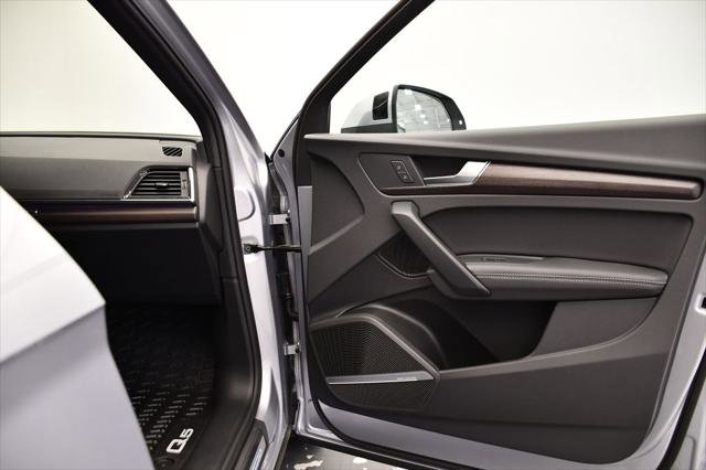 Used 2025 Audi Q5 2.0T Premium Plus w/ Premium Plus Package AWD/4WD image 45