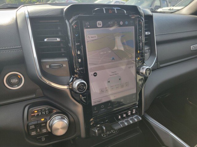 Used 2024 RAM 1500 Laramie AWD/4WD image 22