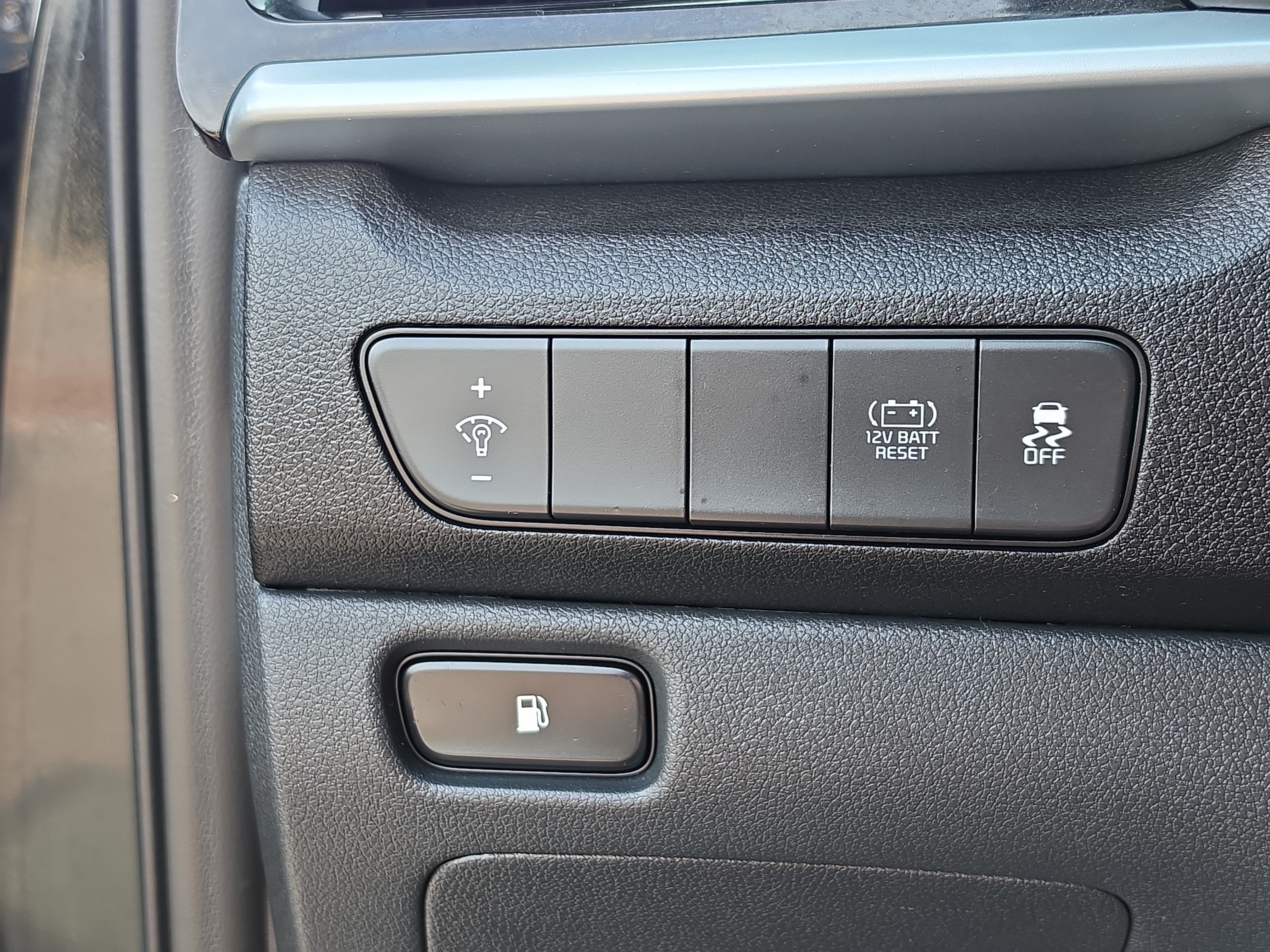 Certified 2022 Kia Niro LX FWD image 26