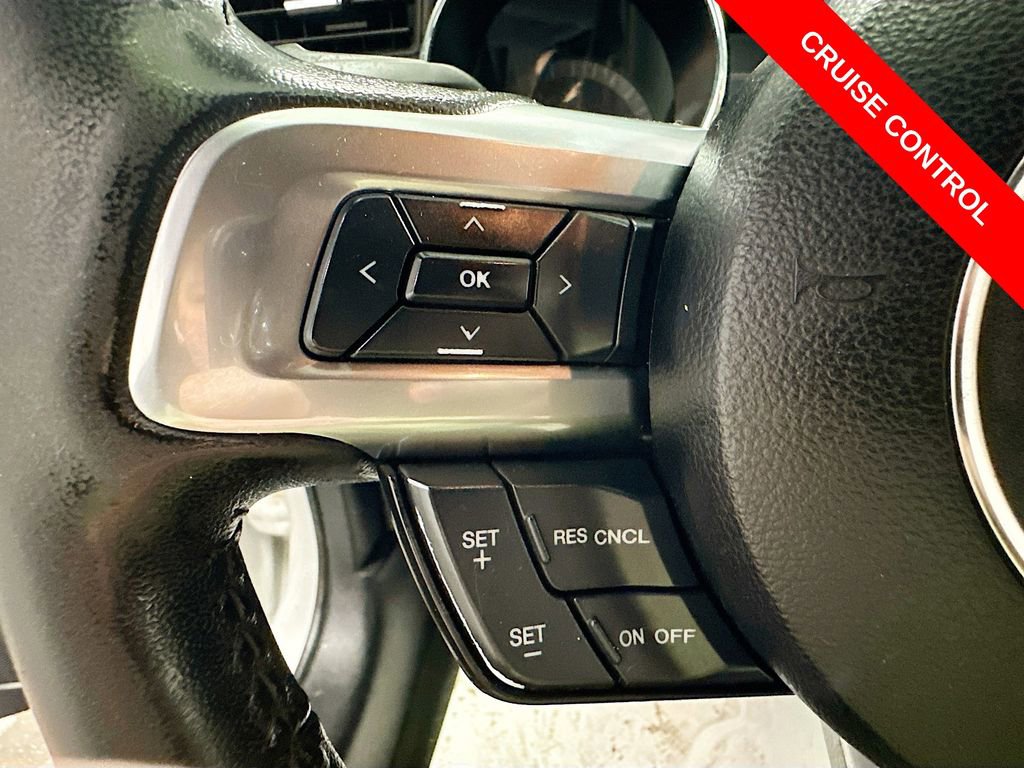 Used 2017 Ford Mustang GT w/ Black Accent Package RWD image 31