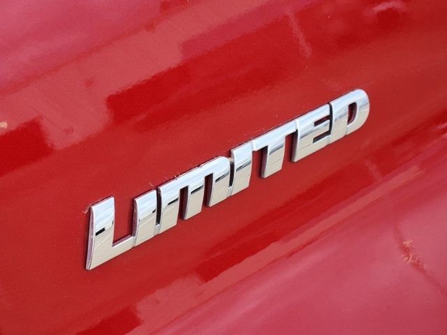 Used 2022 Toyota 4Runner Limited image 10