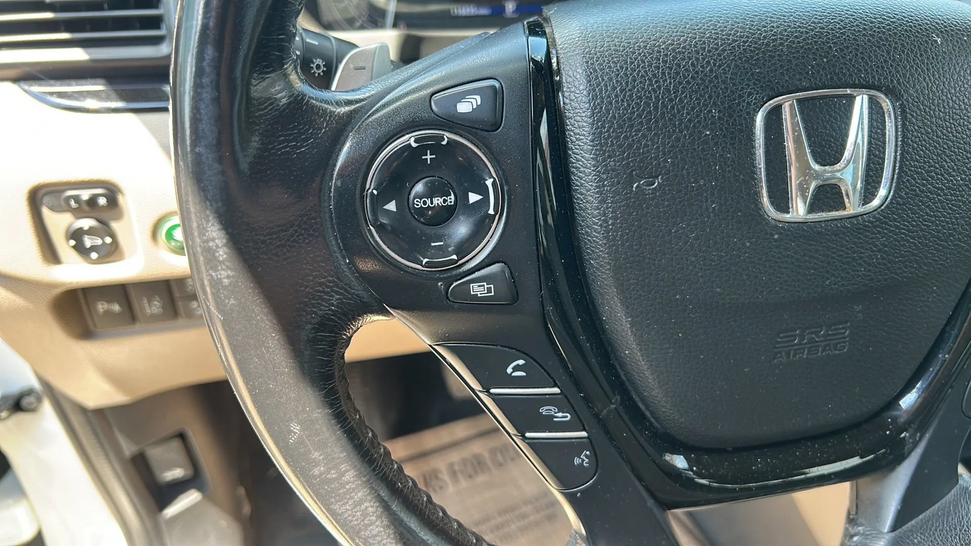Used 2018 Honda Pilot Touring image 16