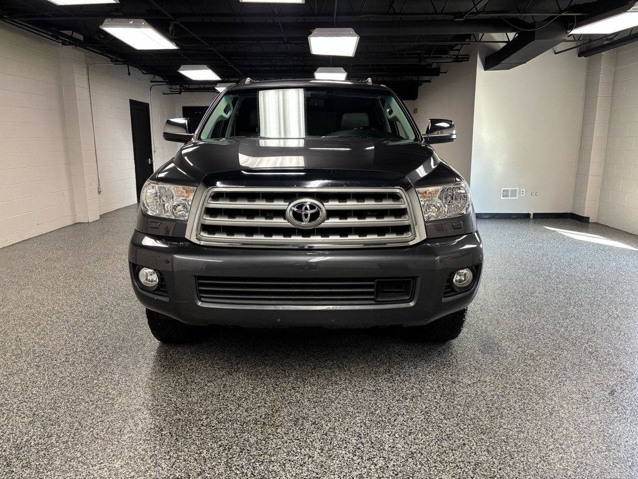 Used 2016 Toyota Sequoia Platinum image 11