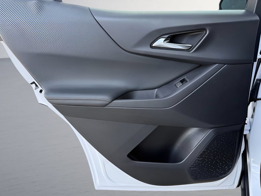 New 2027 Chevrolet Equinox LT FWD image 26