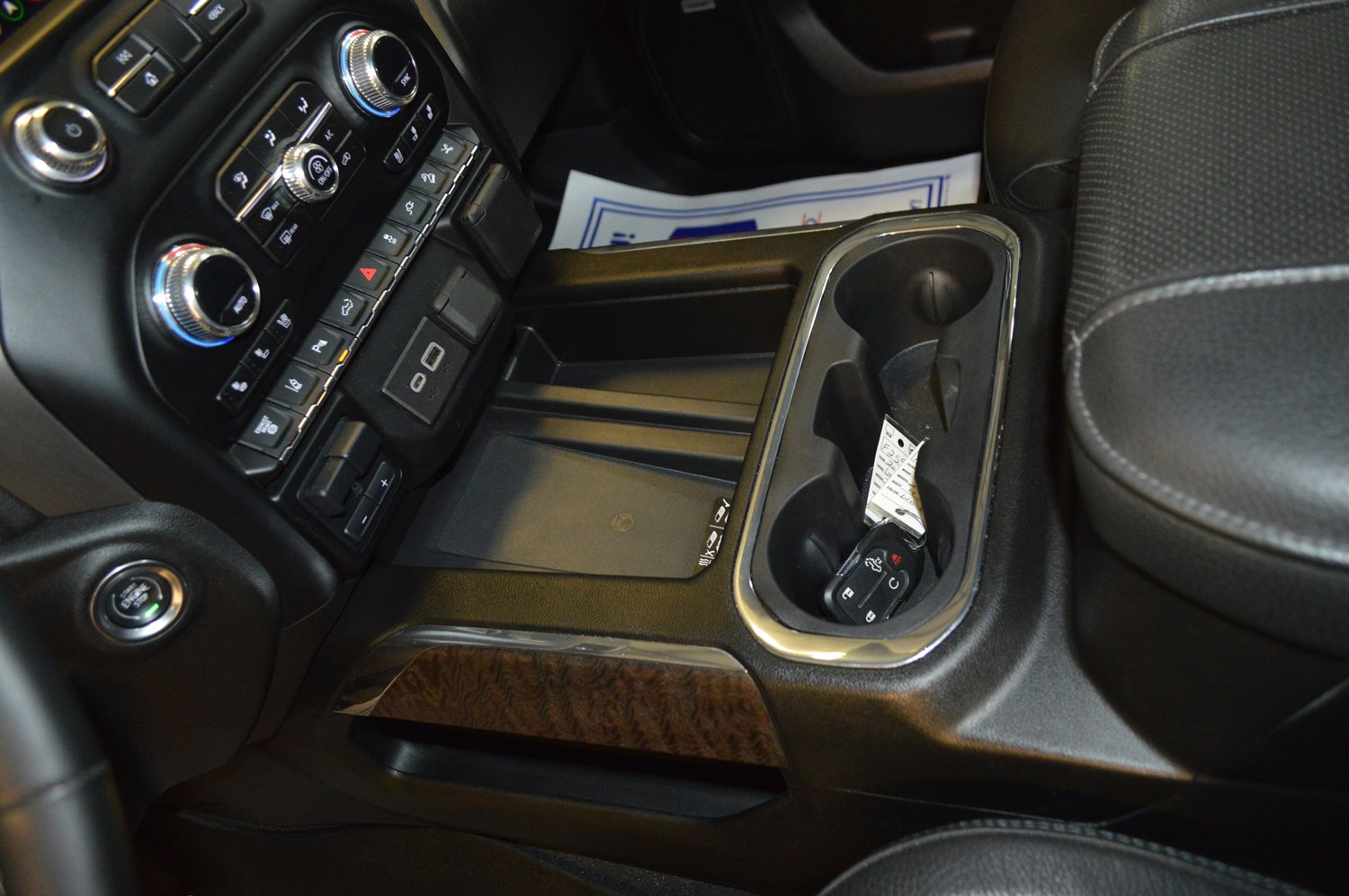 Used 2023 GMC Sierra 2500 Denali w/ Denali Ultimate Package image 21