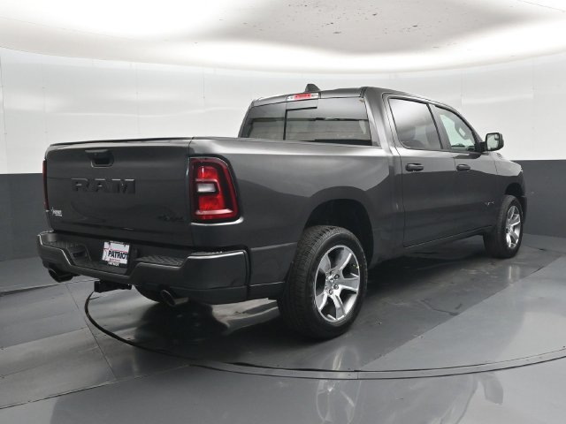 New 2027 RAM 1500 Express AWD/4WD image 3