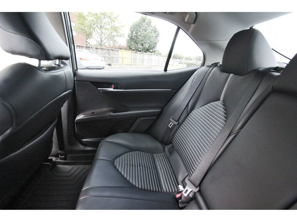 Used 2024 Toyota Camry SE FWD image 12