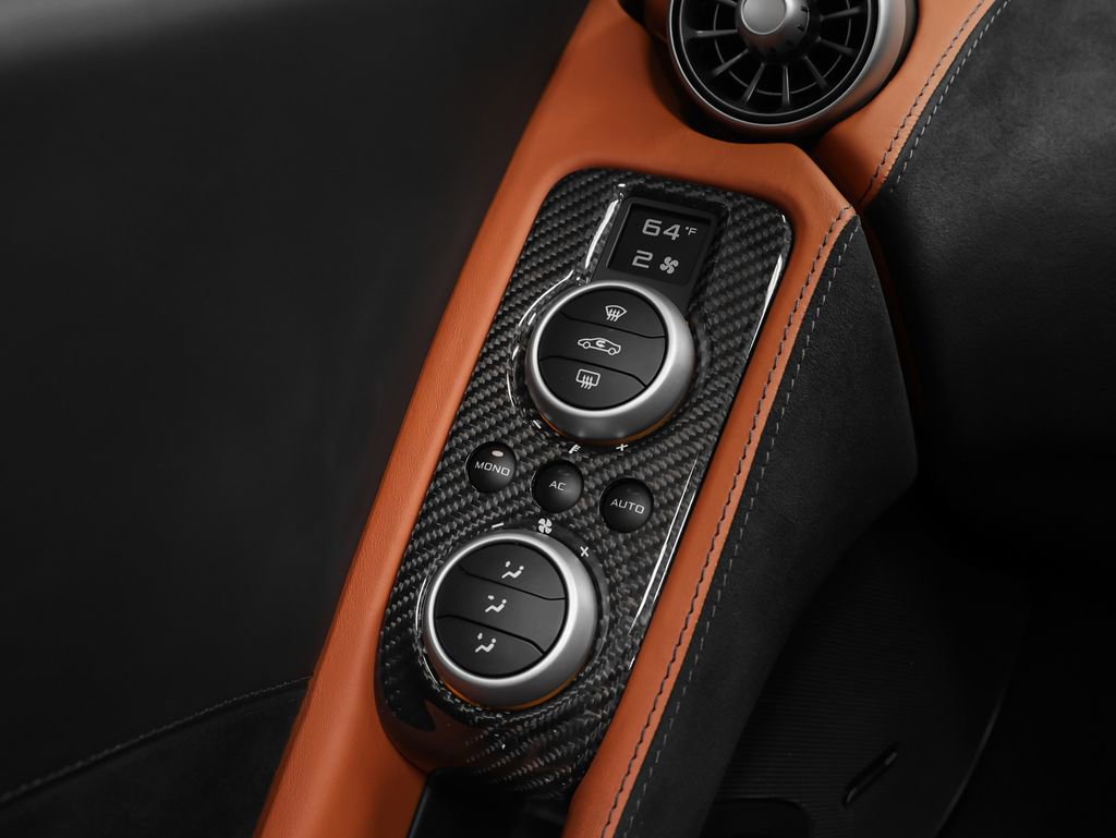 Used 2013 McLaren MP4-12C Spider RWD image 62