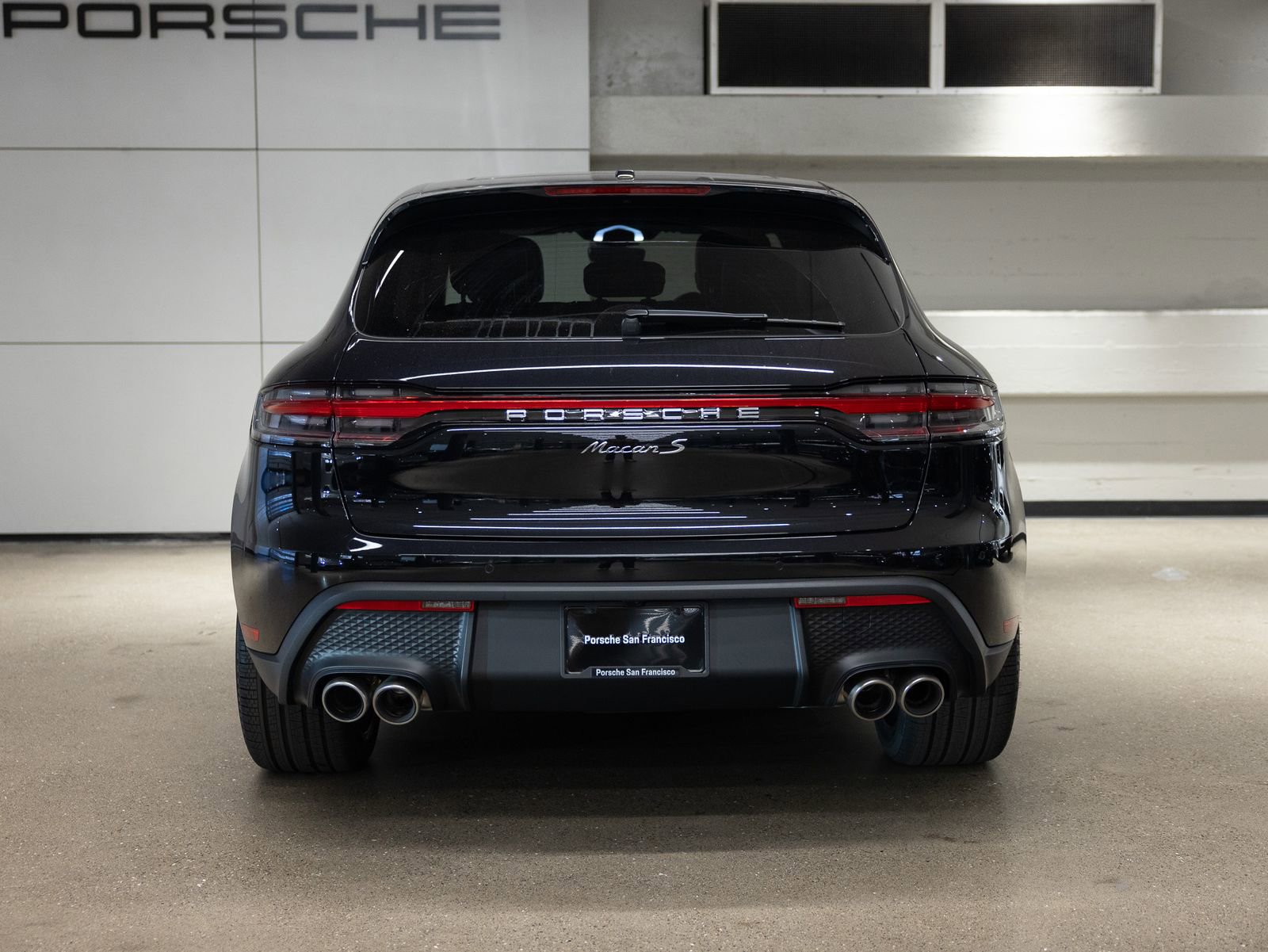 Certified 2025 Porsche Macan S image 7