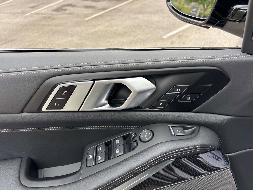 New 2026 BMW X5 xDrive40i w/ M Sport Package image 12