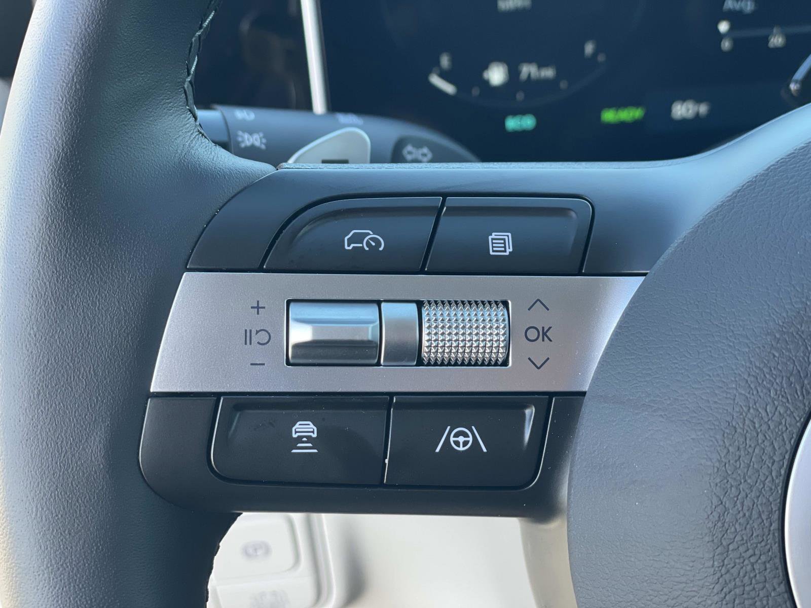 Used 2025 Hyundai Tucson Limited image 8