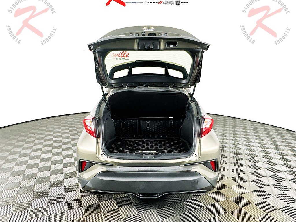 Used 2021 Toyota C-HR XLE image 29