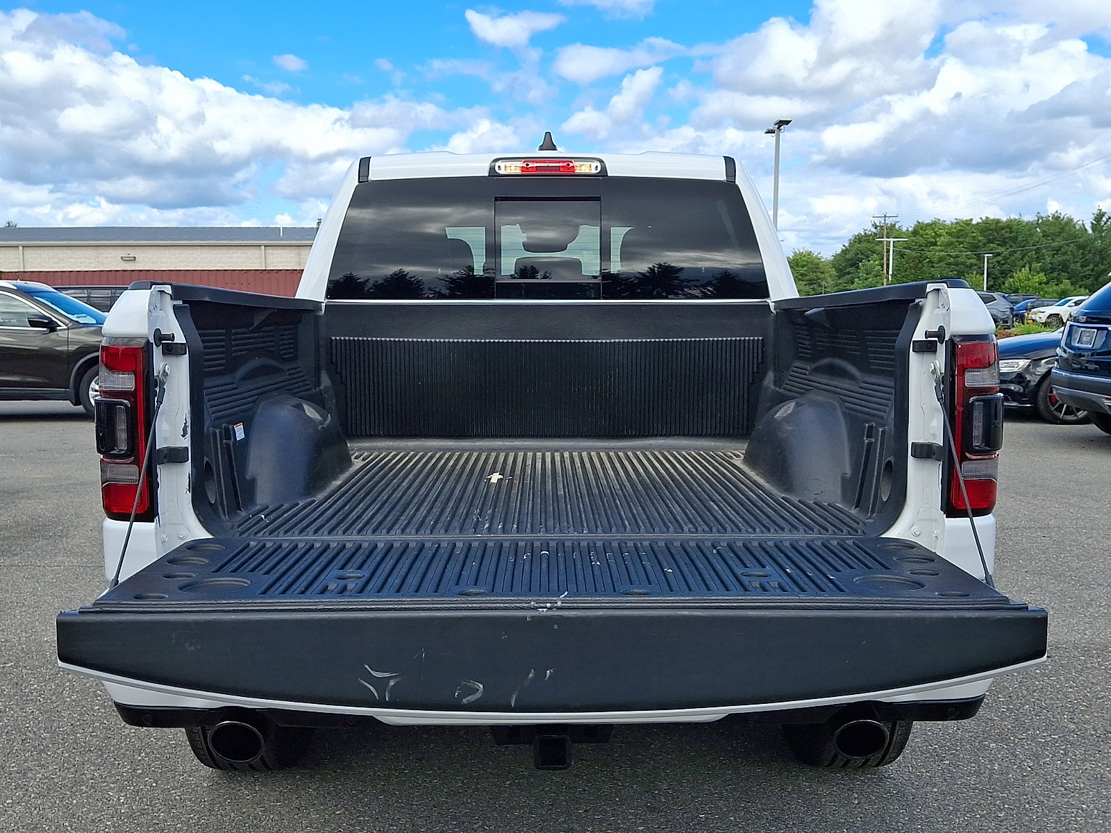 Used 2024 RAM 1500 Laramie AWD/4WD image 31