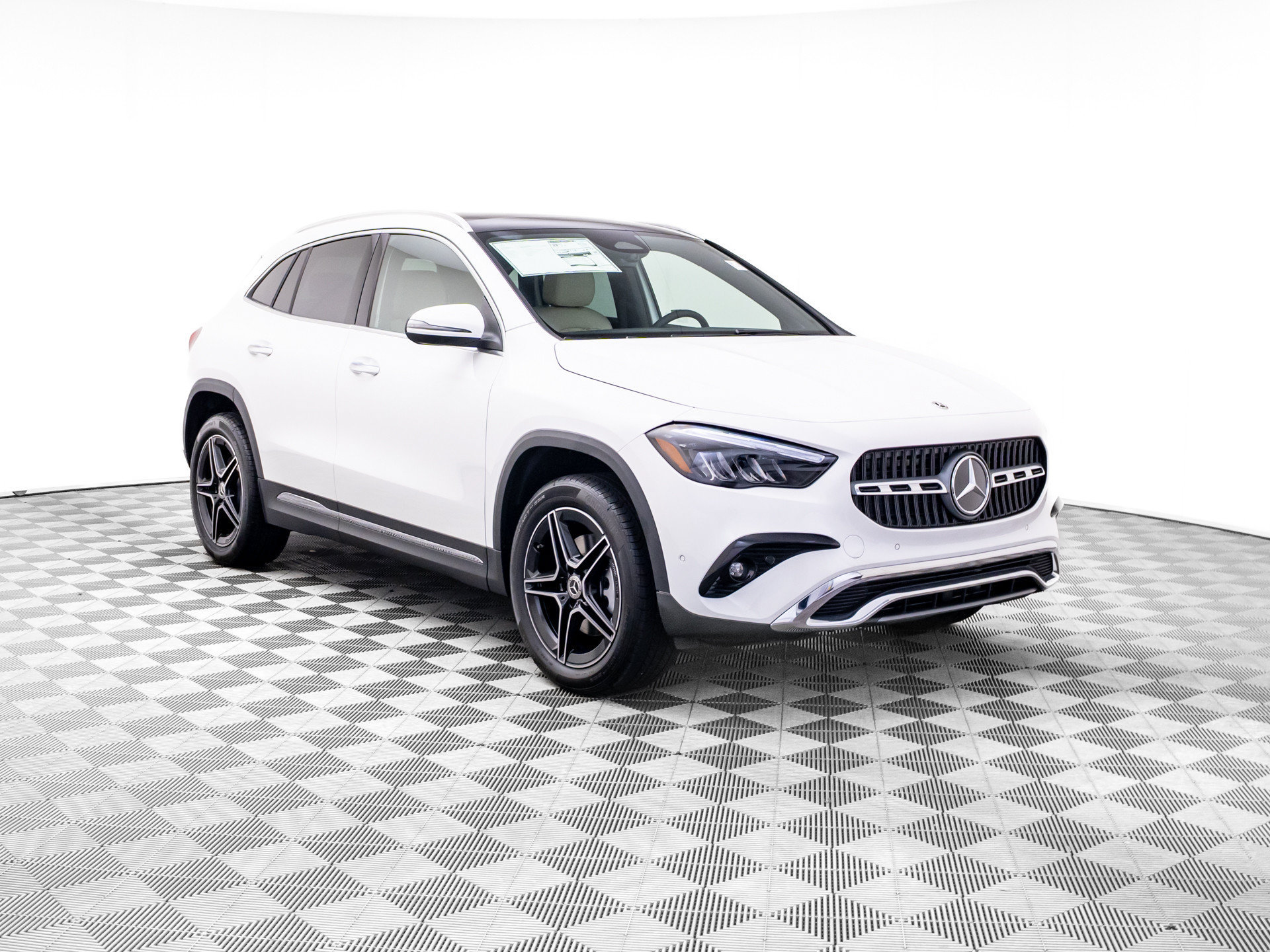 New 2026 Mercedes-Benz GLA 250 4MATIC image 7