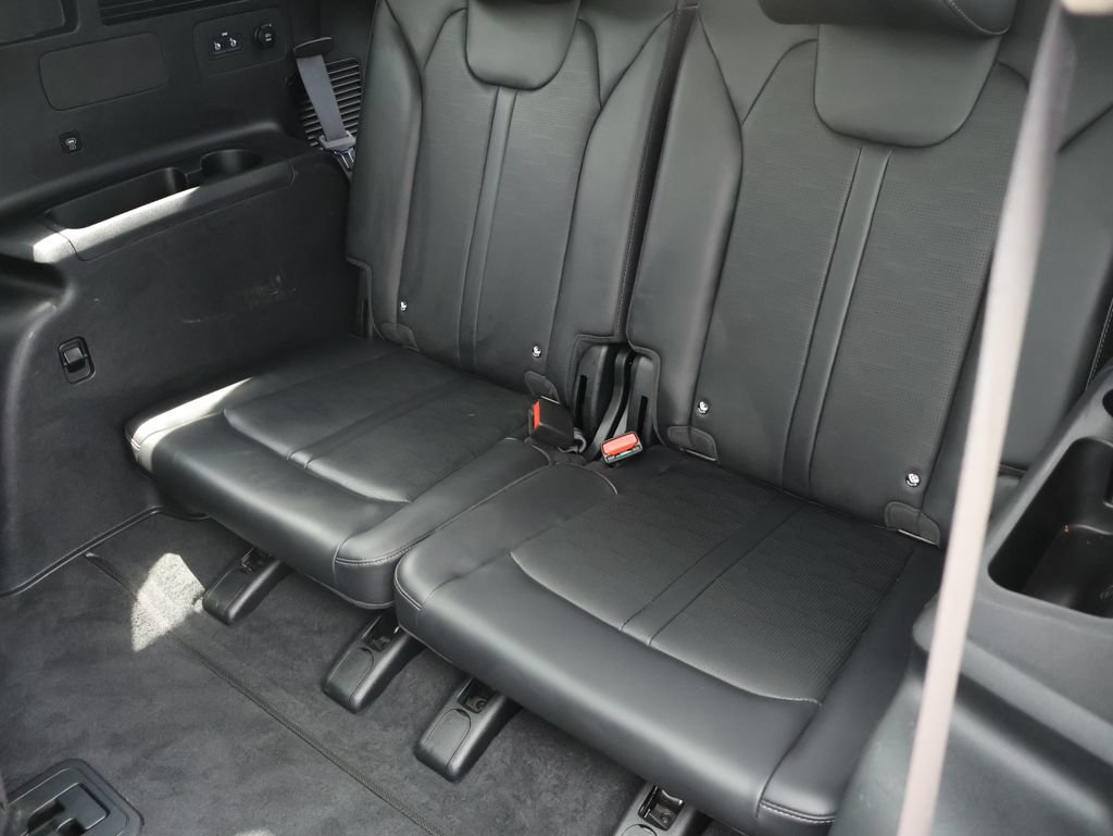 Certified 2024 Kia Sorento S w/ Panoramic Sunroof Package AWD/4WD image 15