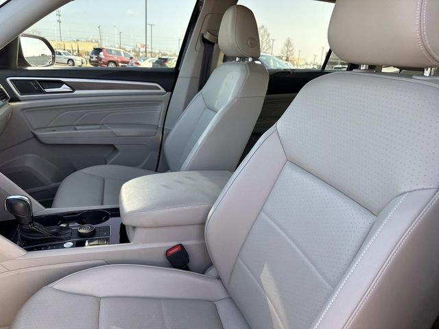 Used 2022 Volkswagen Atlas SEL image 13