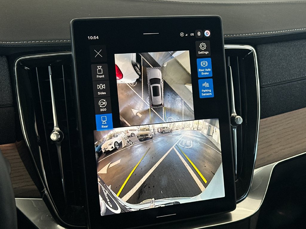 Certified 2026 Volvo XC90 B6 Plus AWD/4WD image 20