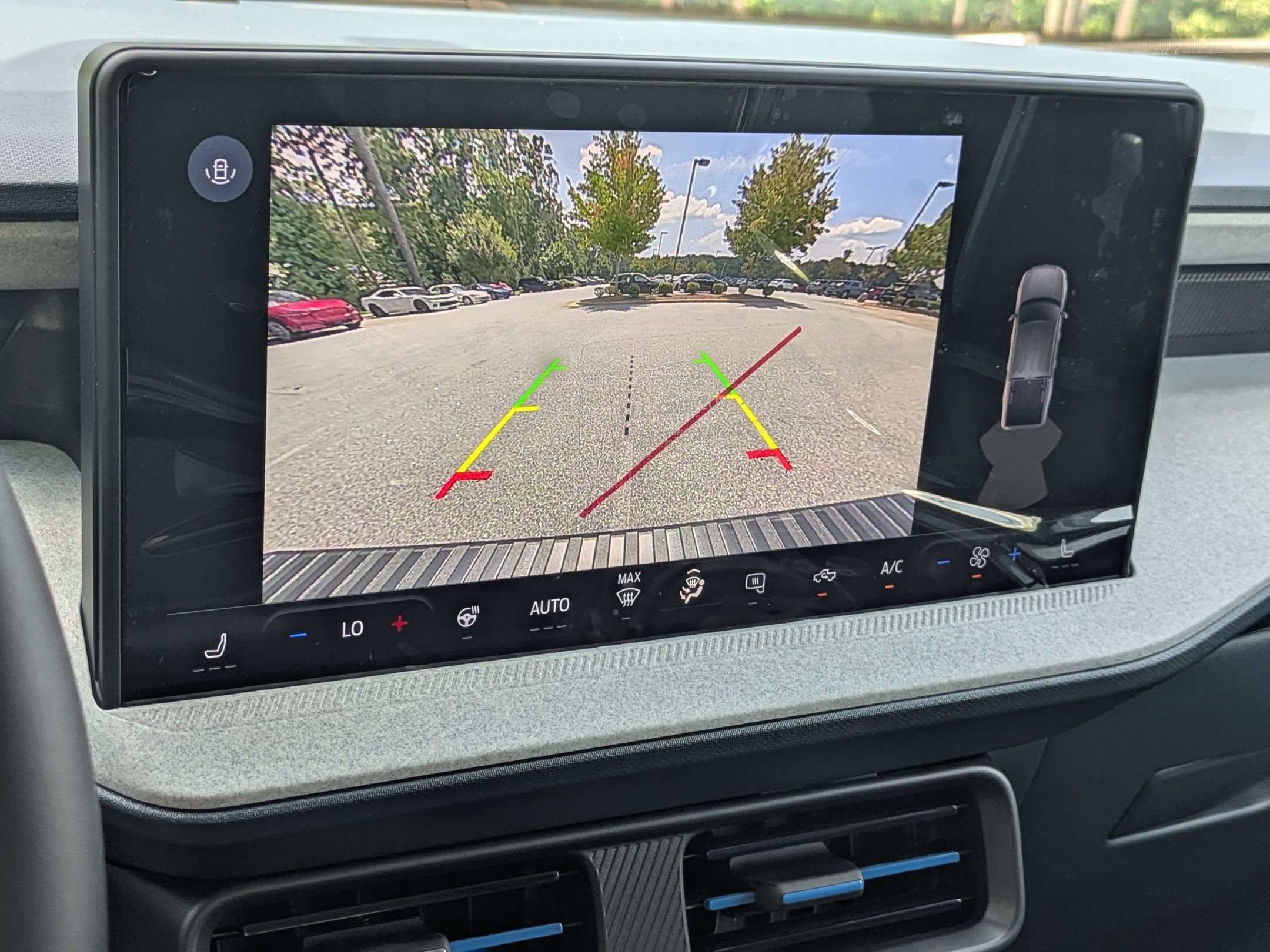 New 2026 Ford Maverick XLT w/ XLT Luxury Package FWD image 18