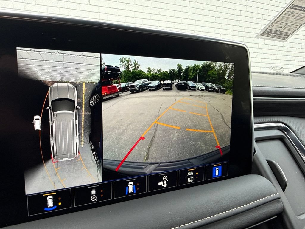 Used 2023 GMC Yukon SLT w/ SLT Luxury Package AWD/4WD image 33