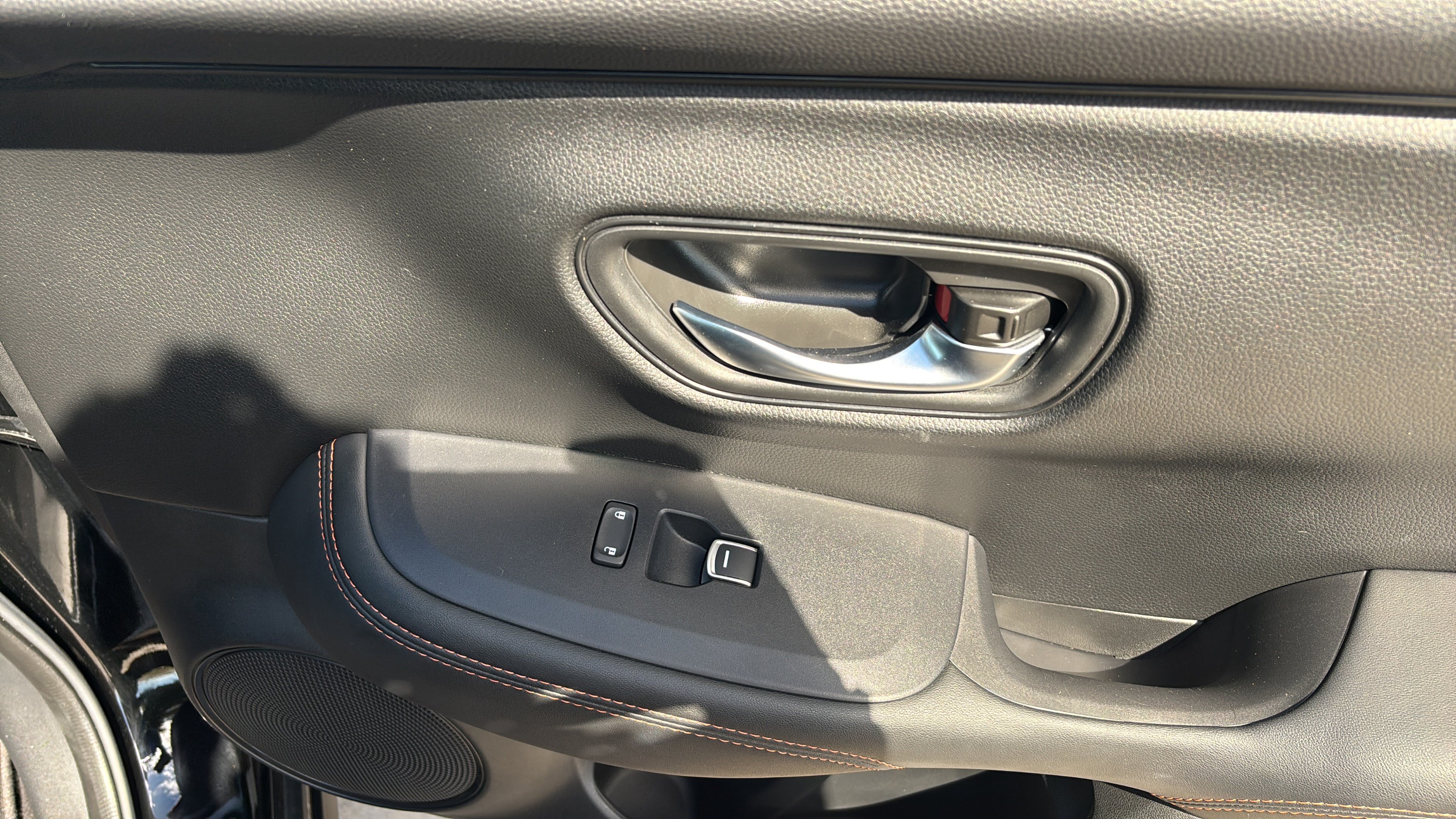 Used 2025 Honda HR-V Sport image 25