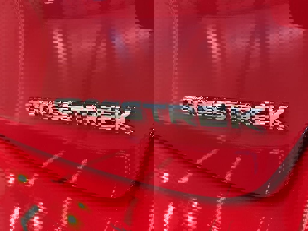 Certified 2025 Subaru Crosstrek 2.0i image 40