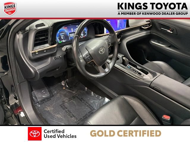Used 2023 Toyota Crown AWD/4WD image 18