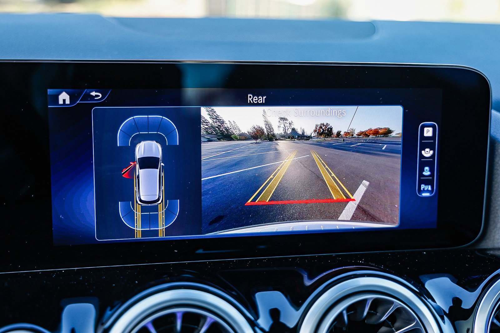 Certified 2025 Mercedes-Benz GLA 250 4MATIC image 24