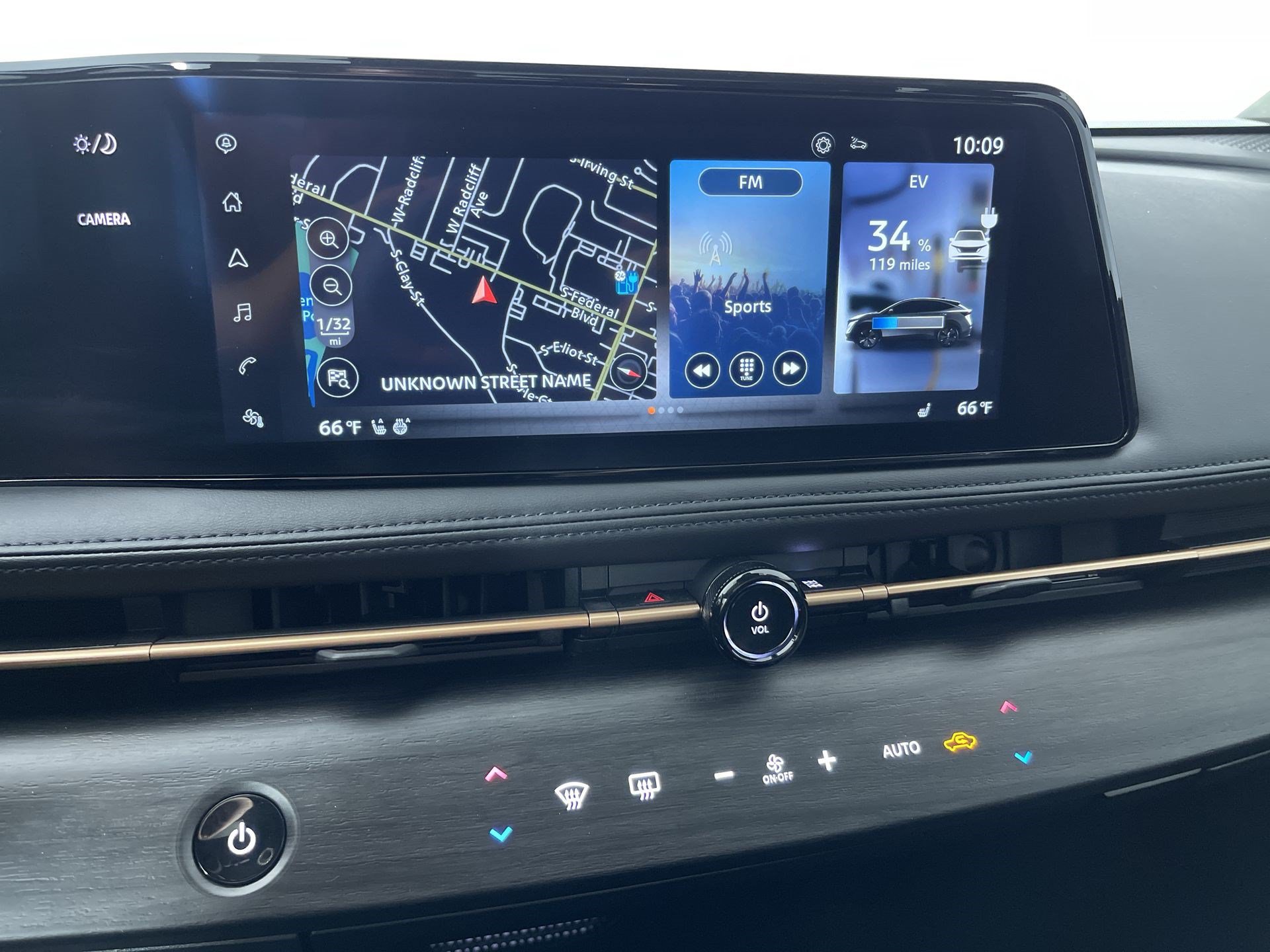 Certified 2024 Nissan Ariya AWD image 18