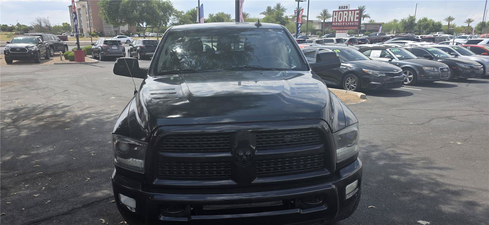 Used 2015 RAM 2500 Laramie w/ Black Appearance Group AWD/4WD image 2